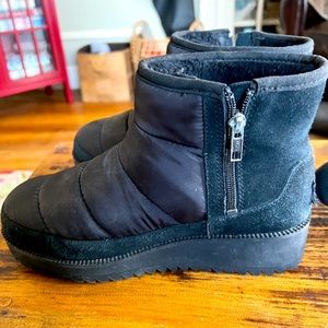 Black Waterproof Platform Uggs